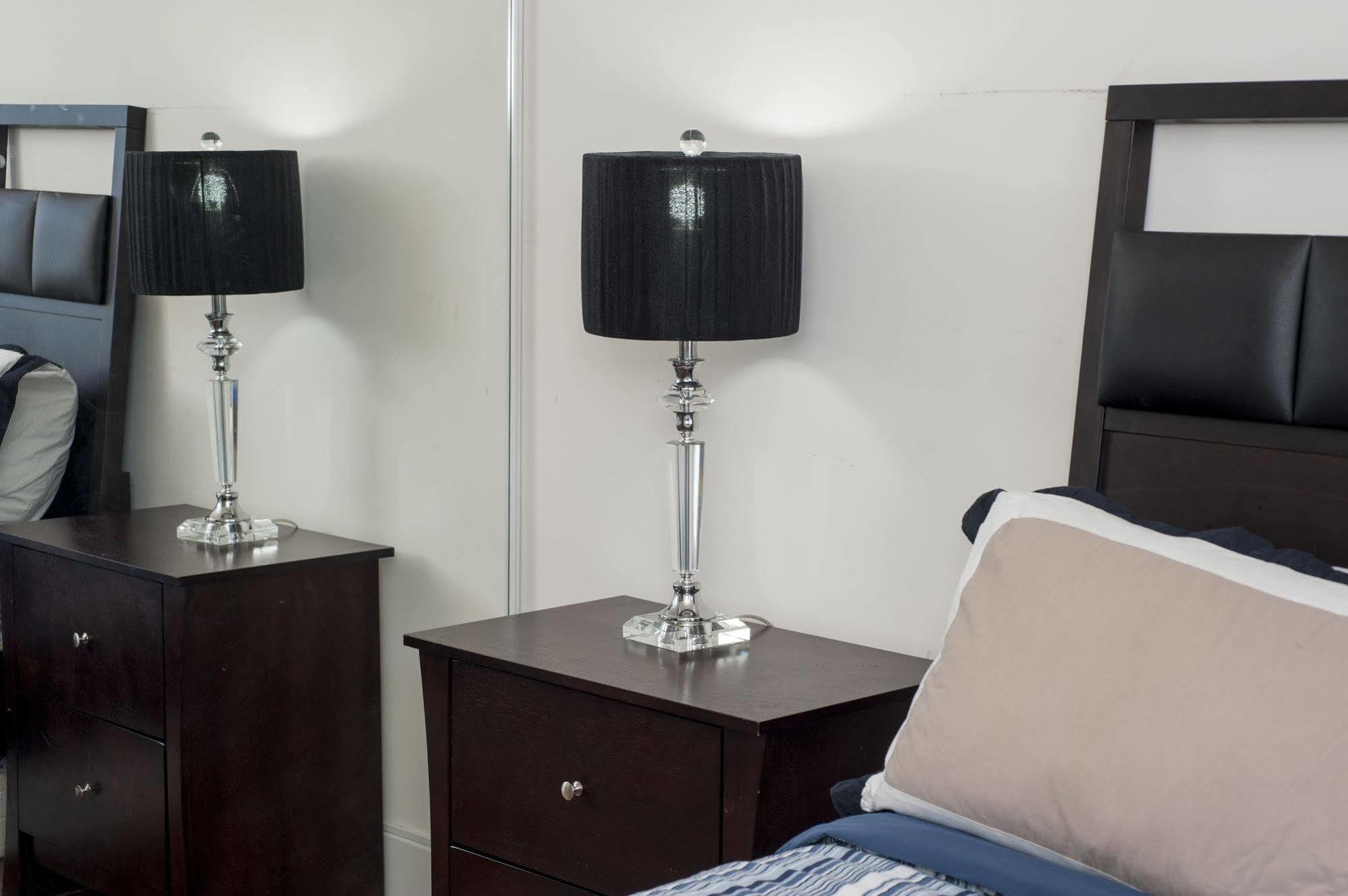 Life Suites Luxury Downtown Condos Торонто Екстер'єр фото